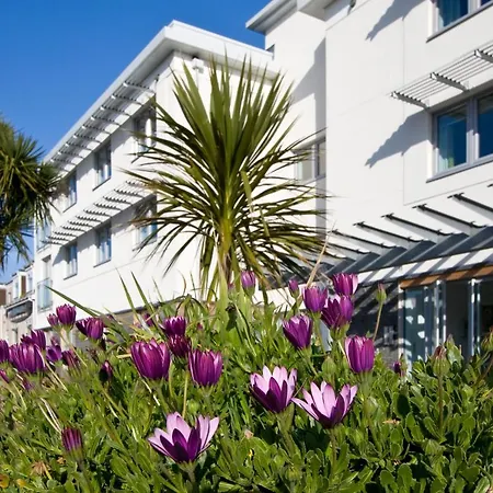 Fistral Garden 3 *